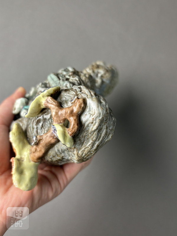 清乾隆 唐英制粉彩梅桩灵芝壁瓶 - 图22